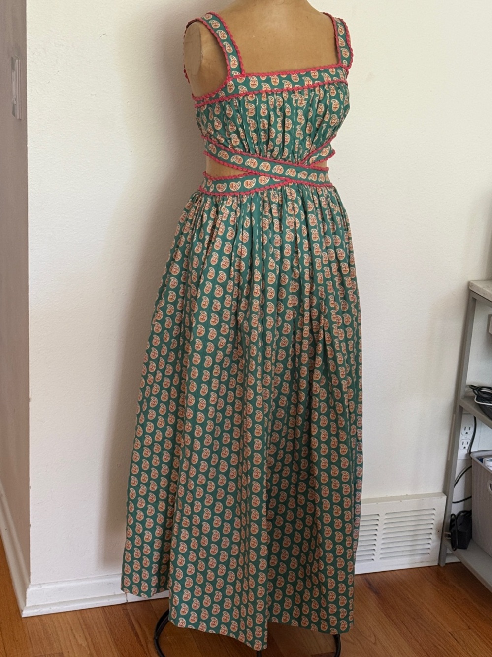 Doen XS Pickle Green Printed Maxi Dress with Pink Trim organic cotton great cond